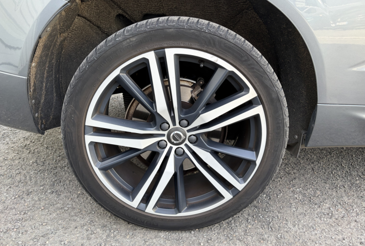 Volvo XC60 2.0L T8 407cH 320 TWIN-ENGINE PHEV HYBRID R-DESIGN AWD GEARTRONIC Toit ouvrant*carplay