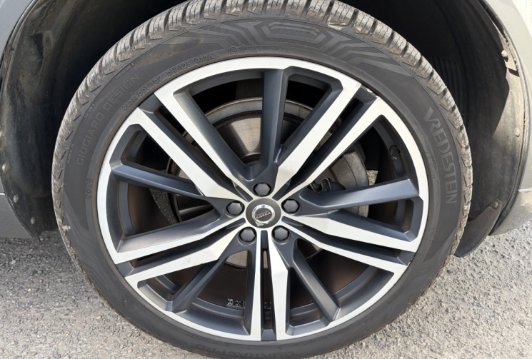 Volvo XC60 2.0L T8 407cH 320 TWIN-ENGINE PHEV HYBRID R-DESIGN AWD GEARTRONIC Toit ouvrant*carplay