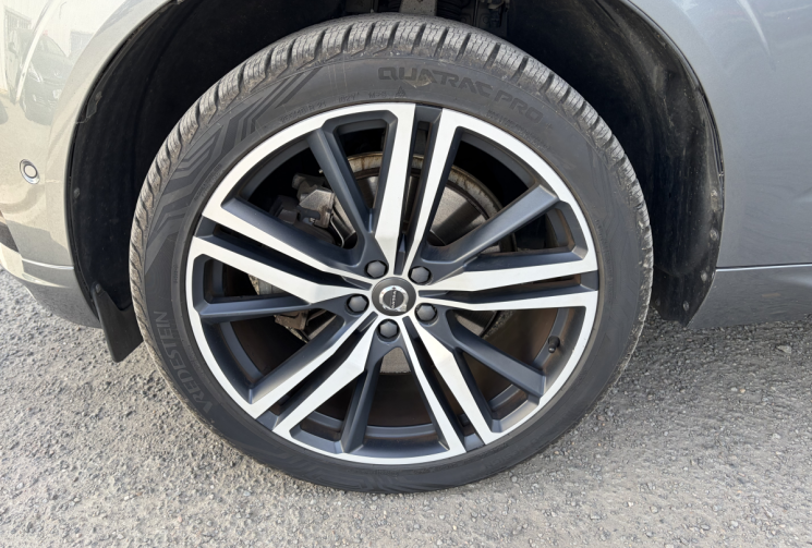 Volvo XC60 2.0L T8 407cH 320 TWIN-ENGINE PHEV HYBRID R-DESIGN AWD GEARTRONIC Toit ouvrant*carplay