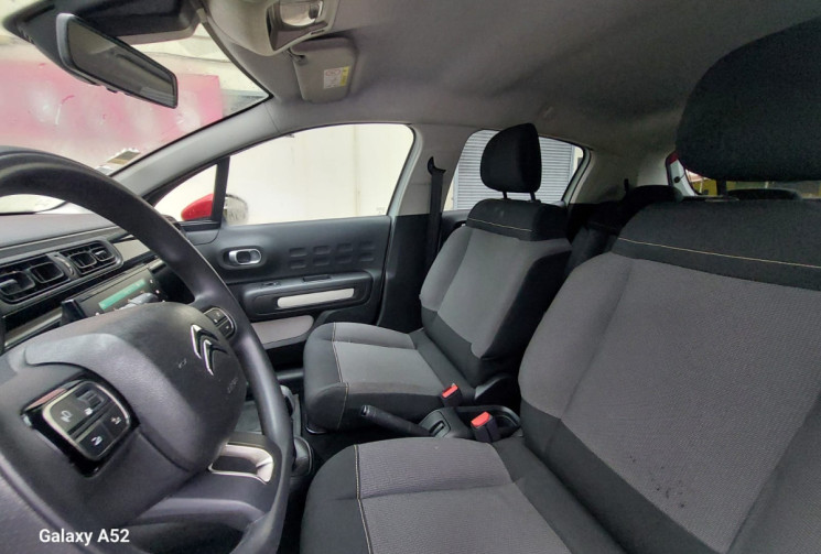 Citroën C3 III 1.2 VTi PureTech 12V 83 cv // Peu kilométrée