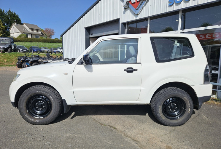 Mitsubishi Pajero IV 3.2 DID 200 4X4 3P BVM