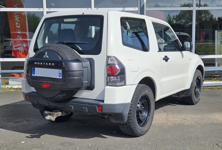 Mitsubishi Pajero IV 3.2 DID 200 4X4 3P BVM