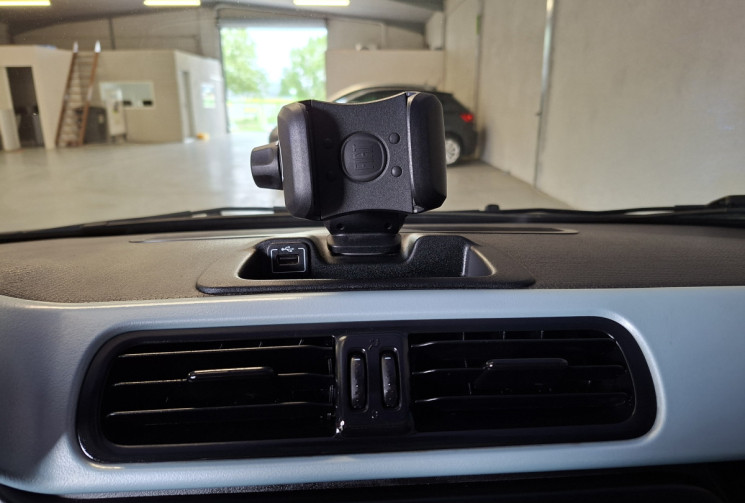 FIAT Panda 1.0 70 BSG CITY CROSS PLUS / ENTRETIEN A JOUR / CT OK / GARANTIE 12 MOIS