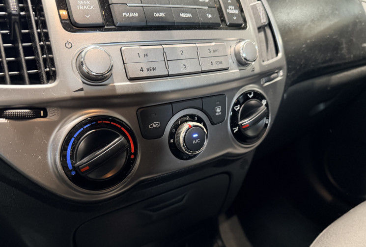 Hyundai I20 1.1 CRDI 75 CH CLIM