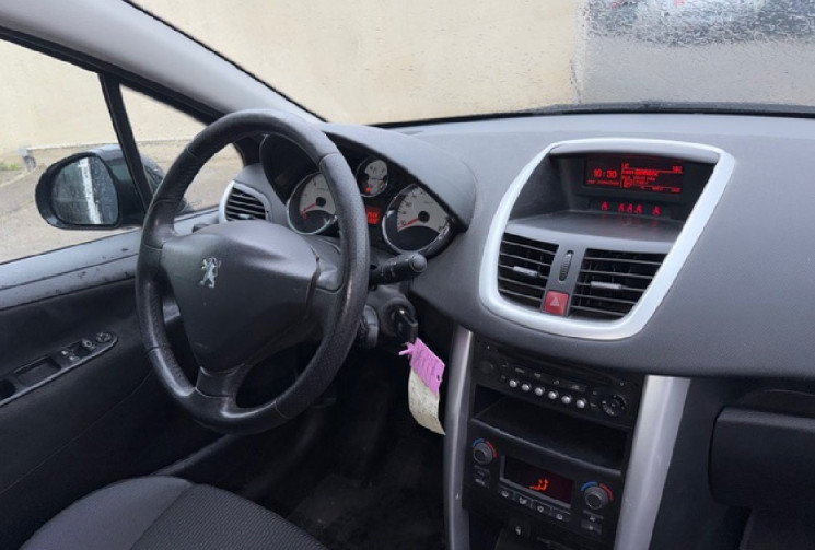 Peugeot 207 1.6 HDi FAP - 92 BERLINE Urban Move PHASE 2