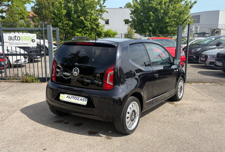 Volkswagen up! 1.0 / 75 CH / BLACK UP