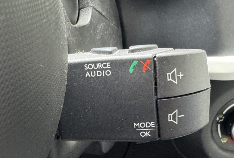 Renault Twingo 3 ZEN 1.0 SCe 75 / Bluetooth / Climatisation / Entretien à jour / Garantie 6 mois