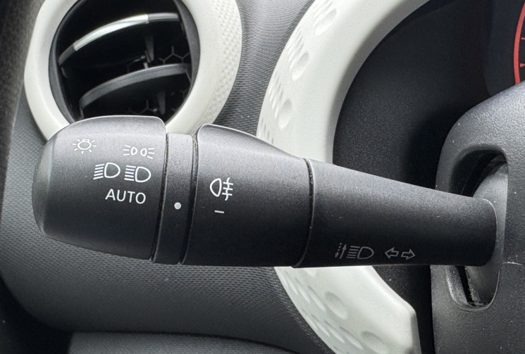 Renault Twingo 3 ZEN 1.0 SCe 75 / Bluetooth / Climatisation / Entretien à jour / Garantie 6 mois