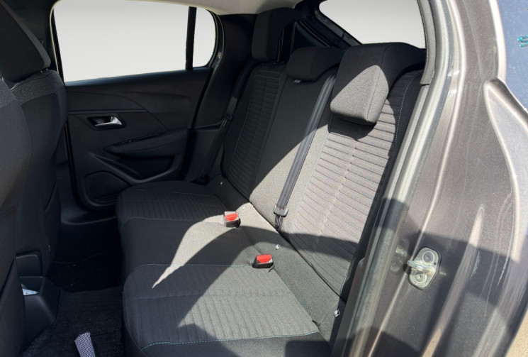 Peugeot 208 1.2 PURETECH 100 STYLE / ATTELAGE 