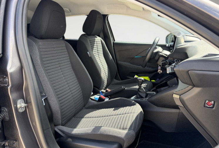 Peugeot 208 1.2 PURETECH 100 STYLE / ATTELAGE 