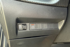 Peugeot 208 1.2 PURETECH 100 STYLE / ATTELAGE 