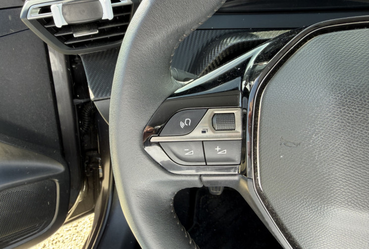 Peugeot 208 1.2 PURETECH 100 STYLE