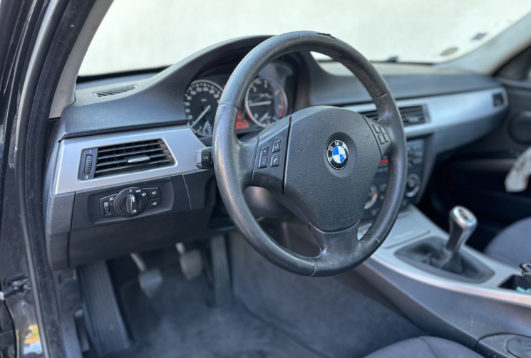 BMW Série 3 (E90) Berline 318d 2.0 d 143 cv