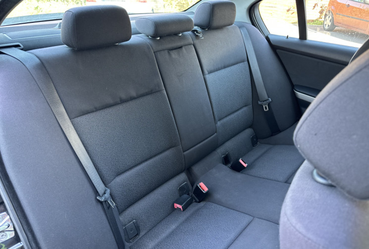 BMW Série 3 (E90) Berline 318d 2.0 d 143 cv