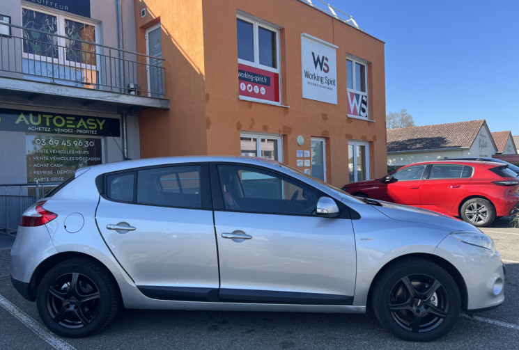 Renault Megane 1.5 dCi 110 Bvm6  Tomtom