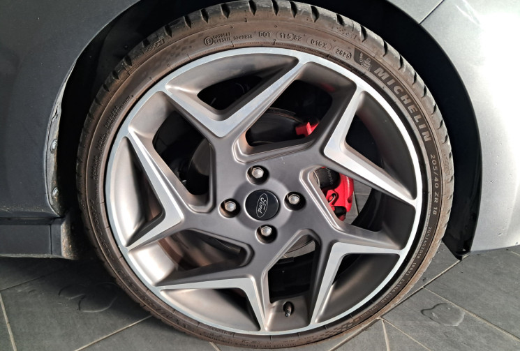 Ford Fiesta  V 1.5 200 ST-PLUS PACK PERFORMANCE - CARPLAY- TOIT PANO- SUIVI ENTRETIEN - CT VIREGE -