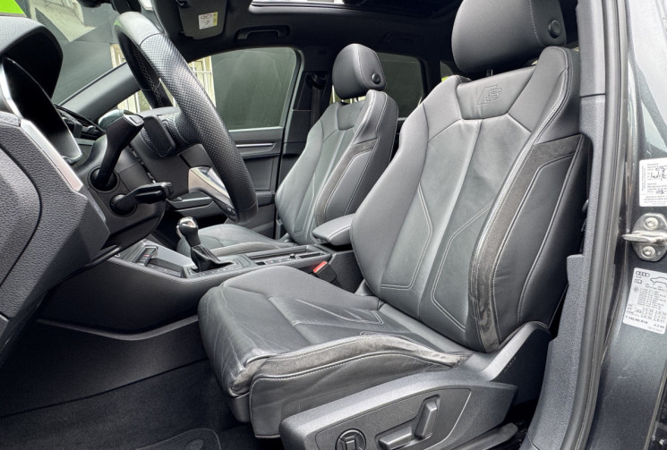 Audi Q3 S-line 35 TDi 150 S-Tronic7 / Toit ouvrant / Camera / Carplay / Sieges chauffants / TVA