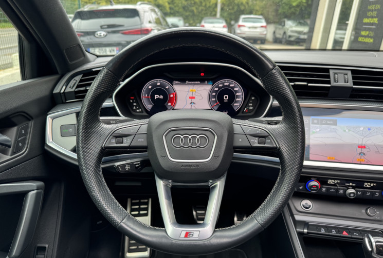 Audi Q3 S-line 35 TDi 150 S-Tronic7 / Toit ouvrant / Camera / Carplay / Sieges chauffants / TVA