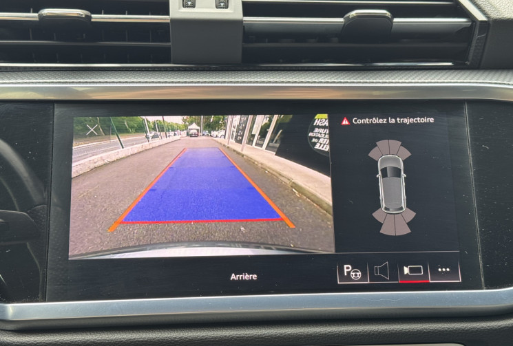 Audi Q3 S-line 35 TDi 150 S-Tronic7 / Toit ouvrant / Camera / Carplay / Sieges chauffants / TVA