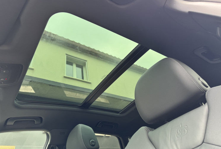 Audi Q3 S-line 35 TDi 150 S-Tronic7 / Toit ouvrant / Camera / Carplay / Sieges chauffants / TVA