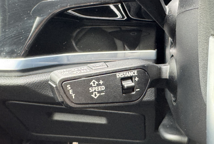 Audi Q3 S-line 35 TDi 150 S-Tronic7 / Toit ouvrant / Camera / Carplay / Sieges chauffants / TVA