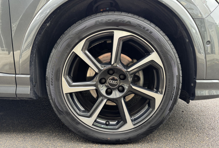 Audi Q3 S-line 35 TDi 150 S-Tronic7 / Toit ouvrant / Camera / Carplay / Sieges chauffants / TVA