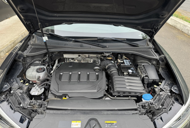 Audi Q3 S-line 35 TDi 150 S-Tronic7 / Toit ouvrant / Camera / Carplay / Sieges chauffants / TVA