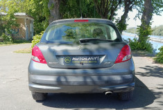 Peugeot 207  207 1.4 16V (70 KW / 95 CV) / IDÉAL JEUNE PERMIS