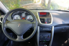 Peugeot 207  207 1.4 16V (70 KW / 95 CV) / IDÉAL JEUNE PERMIS