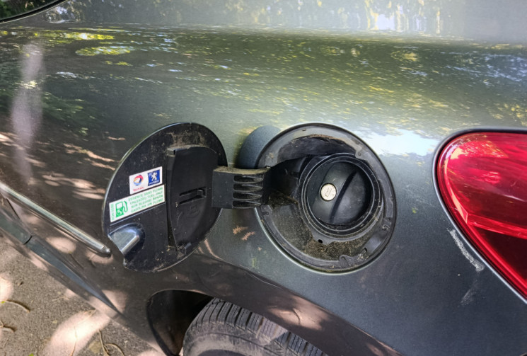 Peugeot 207  207 1.4 16V (70 KW / 95 CV) / IDÉAL JEUNE PERMIS