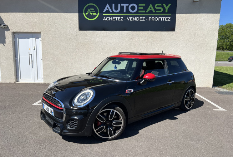 Mini Mini (F56) 3 Portes JCW (JOHN COOPER WORKS) 2.0 i 16V 231 cv Boîte auto