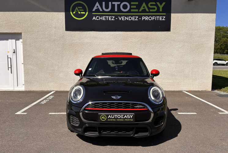 Mini Mini (F56) 3 Portes JCW (JOHN COOPER WORKS) 2.0 i 16V 231 cv Boîte auto