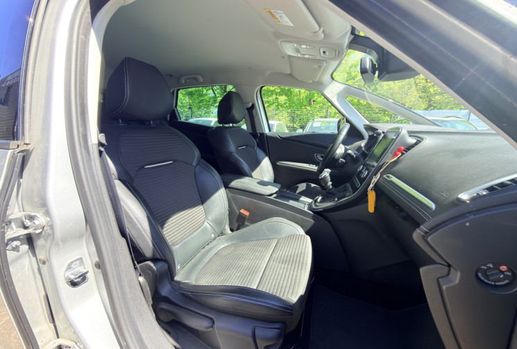 Renault Scénic 1.7 Blue dCi 150 ch Intens*Audio BOSE*AFIL*Apple Carplay*Caméra de recul*Radar Av Ar