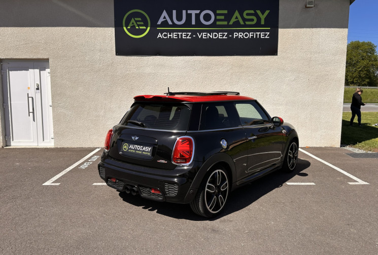 Mini Mini (F56) 3 Portes JCW (JOHN COOPER WORKS) 2.0 i 16V 231 cv Boîte auto