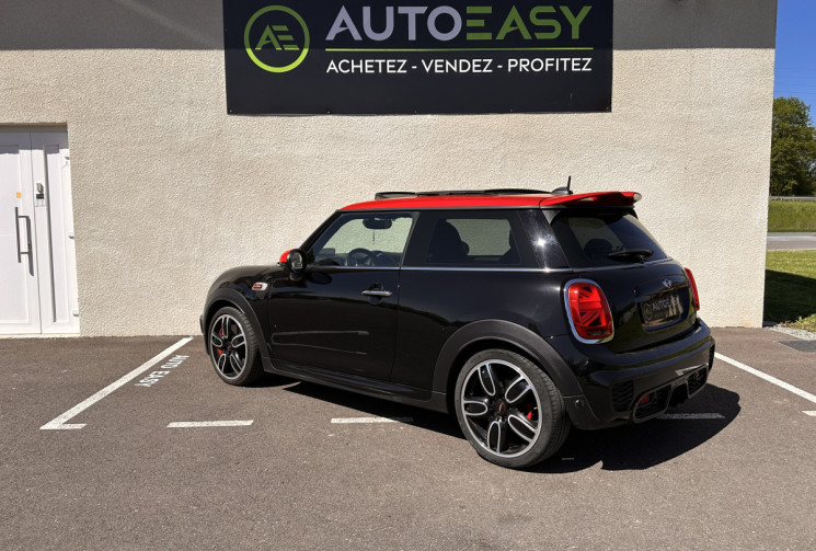 Mini Mini (F56) 3 Portes JCW (JOHN COOPER WORKS) 2.0 i 16V 231 cv Boîte auto