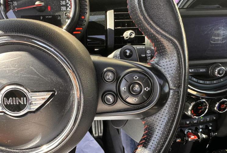 Mini Mini (F56) 3 Portes JCW (JOHN COOPER WORKS) 2.0 i 16V 231 cv Boîte auto