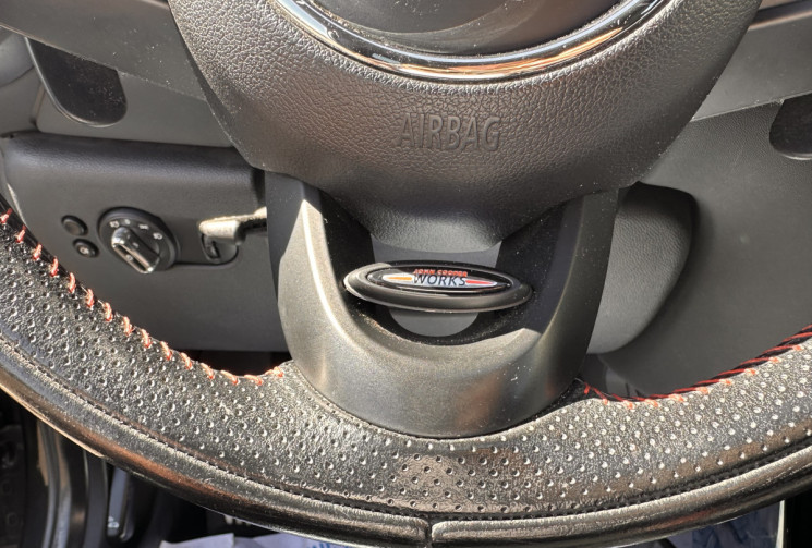 Mini Mini (F56) 3 Portes JCW (JOHN COOPER WORKS) 2.0 i 16V 231 cv Boîte auto