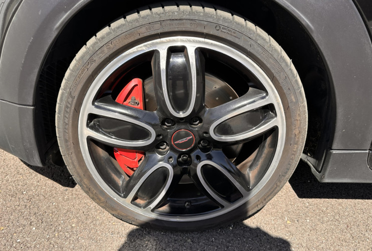 Mini Mini (F56) 3 Portes JCW (JOHN COOPER WORKS) 2.0 i 16V 231 cv Boîte auto