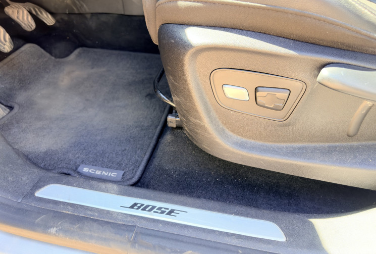 Renault Scénic 1.7 Blue dCi 150 ch Intens*Audio BOSE*AFIL*Apple Carplay*Caméra de recul*Radar Av Ar