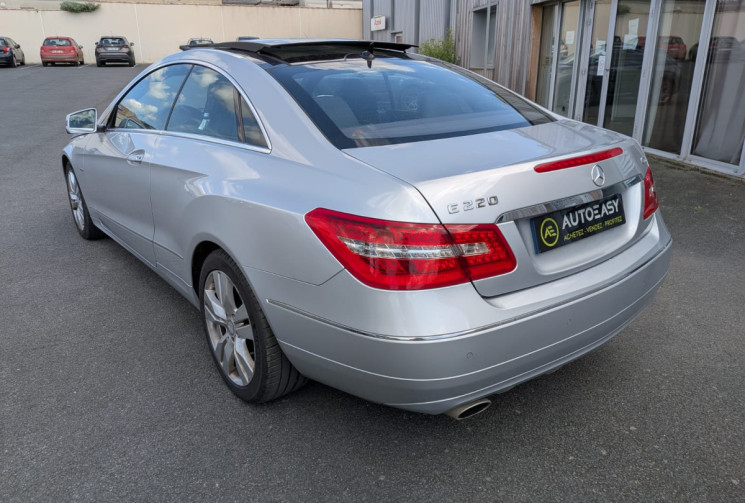 Mercedes CLASSE E Coupé 220 CDi 2.1 BlueEFFICIENCY 170 EXECUTIVE    GARANTIE 12 MOIS 