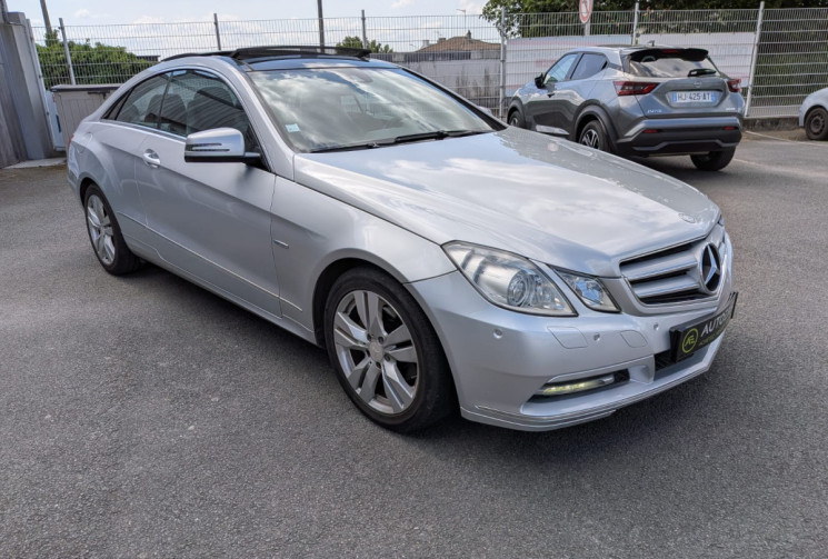 Mercedes CLASSE E Coupé 220 CDi 2.1 BlueEFFICIENCY 170 EXECUTIVE    GARANTIE 12 MOIS 