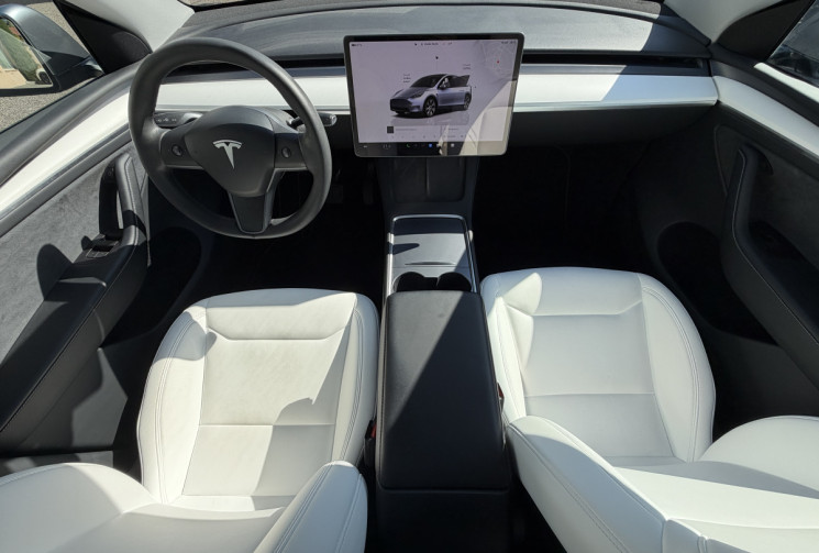 Tesla Model Y Standard RWD 300 ch / Première main / SOH 95%