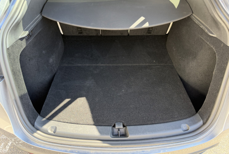 Tesla Model Y Standard RWD 300 ch / Première main / SOH 95%