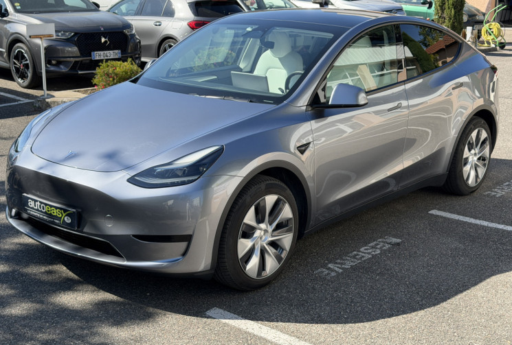 Tesla Model Y Standard RWD 300 ch / Première main / SOH 95%