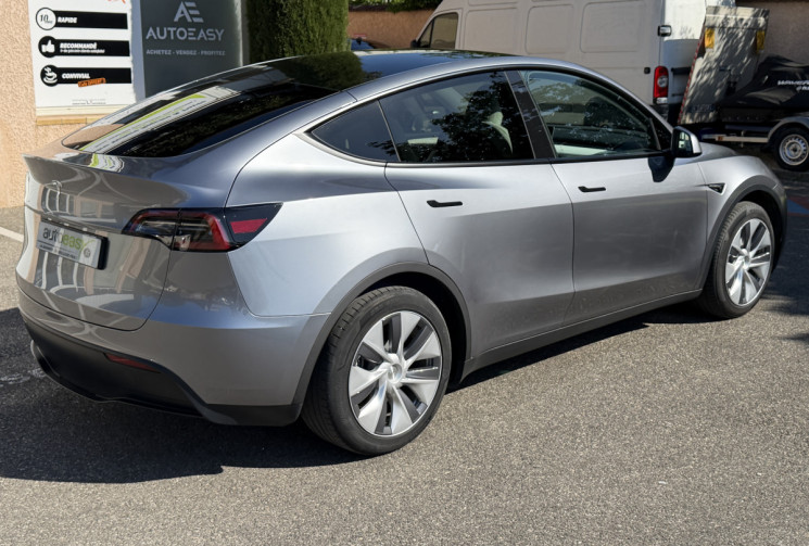 Tesla Model Y Standard RWD 300 ch / Première main / SOH 95%