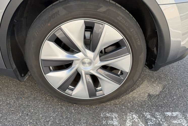 Tesla Model Y Standard RWD 300 ch / Première main / SOH 95%