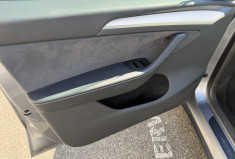 Tesla Model Y Standard RWD 300 ch / Première main / SOH 95%