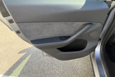 Tesla Model Y Standard RWD 300 ch / Première main / SOH 95%