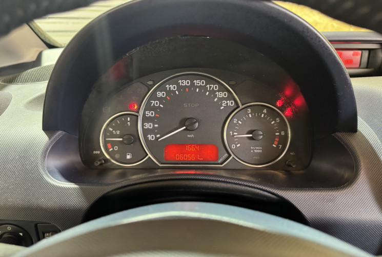 Peugeot 1007 GARANTIE 1 AN sporty 1.4 16V