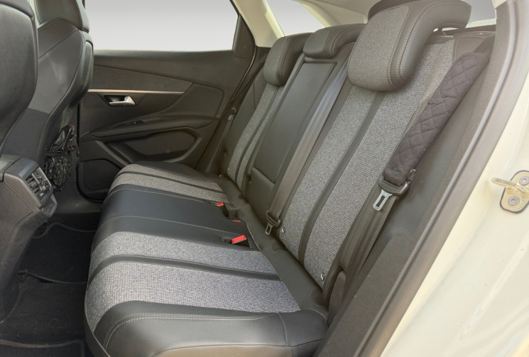 Peugeot 3008 1.5 BLUEHDI 130 ALLURE BVM6